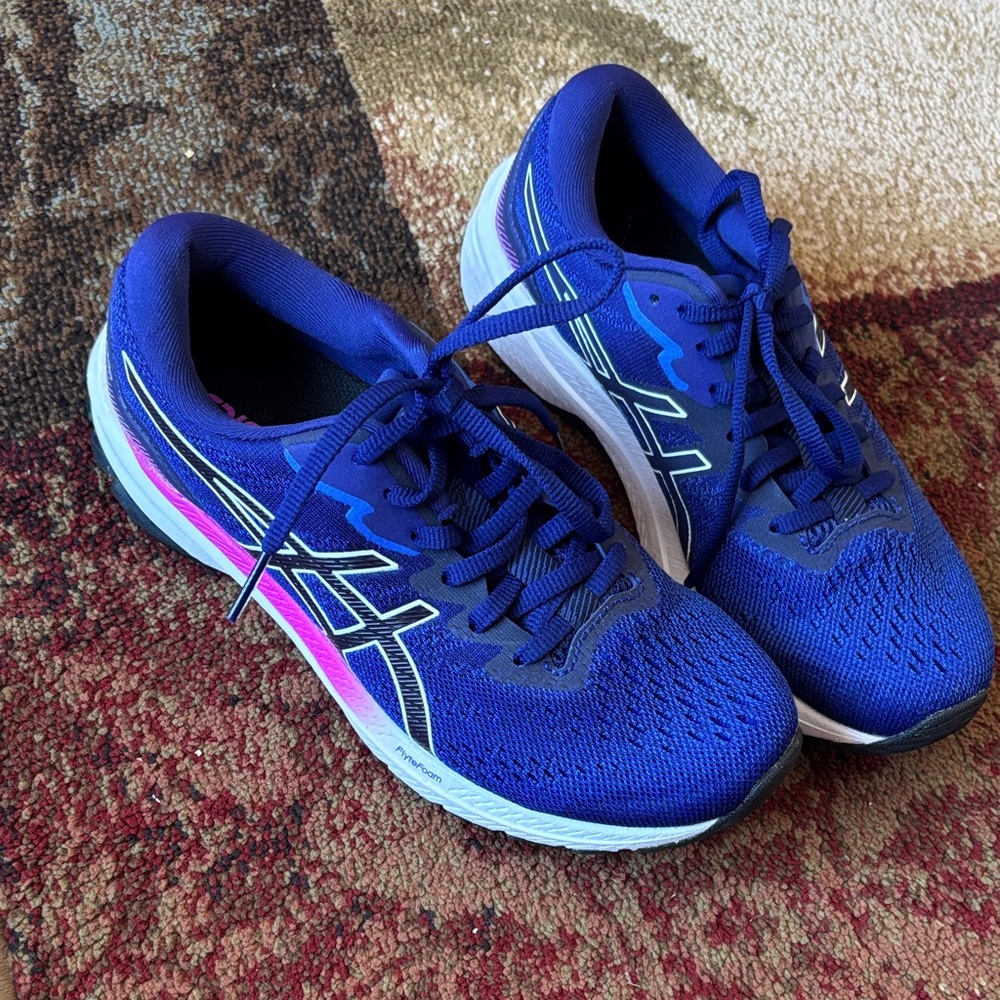 ASICS GT 1000 Women's Vibrant Blue Athletic Shoes - Size 6.5